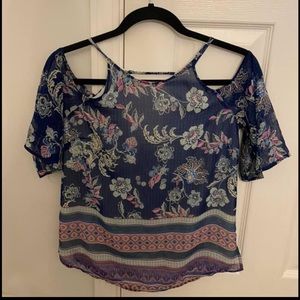Cute blue flowery top